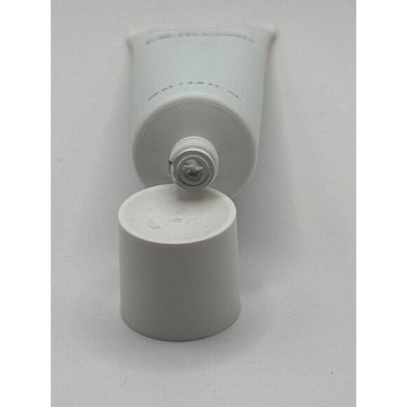 R.E.M. BEAUTY Lunar Magic Blurring Primer 30 ml BNWOB - Picture 3 of 7